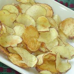 4 Ingredients, 5 Minutes Microwave Plantain Chips