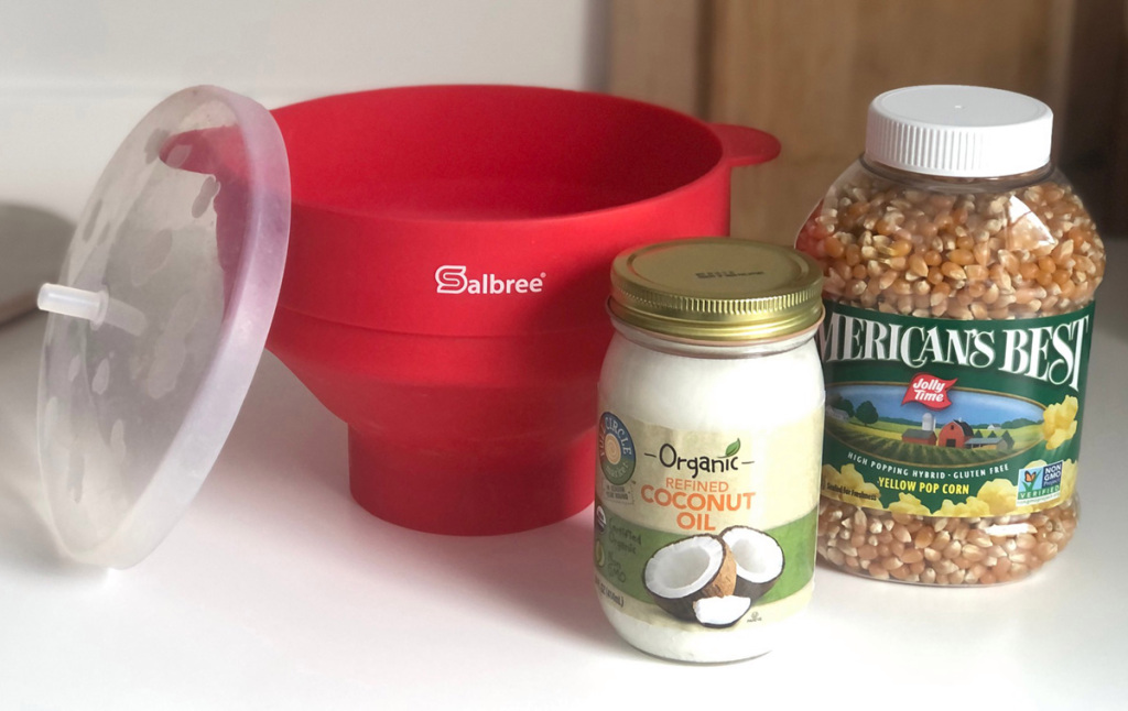 How to Make Popcorn in the Microwave -