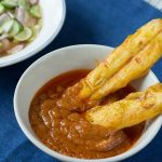 Chicken satay skewers recipe - Kidspot