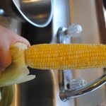 EASY SIX MINUTE MICROWAVE CORN ON THE COB