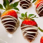 How to Make Chocolate Covered Strawberries in the Microwave