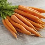 How to Cook Raw Carrots in the Microwave | Livestrong.com | Cooked carrots, Raw  carrots, Vegetable recipes