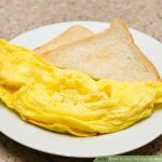 How to Use the Nordic Ware Omelet Pan: 14 Steps (with Pictures)