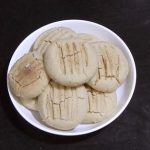 Atta Biscuits Recipe in Microwave | Aate Ke Biscuit | Homemade Atta Biscuits  in Oven | Ghee Biscuit - Puviya Kitchen