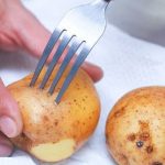 How to roast potatoes with delicious microwave ovens – ElectroDealPro