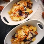 Camembert-pear farfalle pasta; with radicchio - PassionSpoon recipes