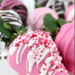 Pink & White Chocolate Covered Strawberries - In the Kids' Kitchen