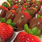 Easy chocolate covered strawberries recipe [vegan friendly, RECIPE] |  angela is here...