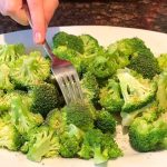 Microwave Broccoli Recipe - How Long To Cook Broccoli In The Microwave - Microwave  Steamed Broccoli - YouTube