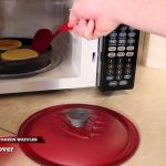 Toasting Frozen Waffles in the Microwave with Reheatza® - YouTube