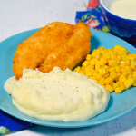 3 Minute Microwave White Gravy {Béchamel Sauce} | Just Microwave It