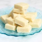 VANILLA FUDGE: Easy 4-ingredient microwave vanilla fudge recipe!