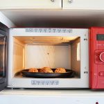 Review of the Whirlpool Crisp N' Grill Microwave - Child Blogger