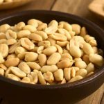 How to roast peanuts in the microwave