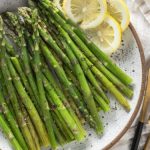 Minute Meals: Steam Asparagus in the Microwave | HGTV