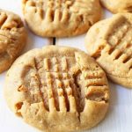 3 ingredient peanut butter cookies | gluten-free recipe