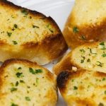 How To Prepare and Microwave Garlic Bread – Cooking Chops