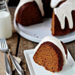 Sweet and spicy pumpkin bundt cake drenched with a rich and creamy spiced  cream cheese frosting. #cake #… | Pumpkin bundt cake recipes, Desserts,  Pumpkin bundt cake
