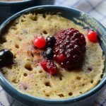 Mug cake baked in microwave – Porridge Petra