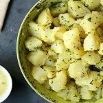 How to cook potatoes in the microwave quickly: recipes