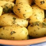 How to cook potatoes in the microwave quickly: recipes