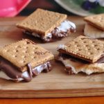 Easy Nutella S'mores - Recipes 'R' Simple