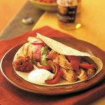 Pampered Chef-Style Chicken Fajita Dinner - momhomeguide.com