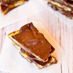 Easy Christmas Crack Recipe (Saltine Toffee) - Averie Cooks