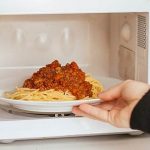 Here is the danger that microwaves bring - Ngjarje Online