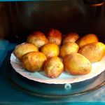 How to cook potatoes in the microwave quickly: recipes