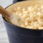 Extra Creamy Stovetop Mac and Cheese | Artzy Foodie