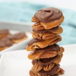 Easy Chocolate Caramel Pecan Turtles - My Recipe Treasures