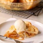 How To Reheat Apple Pie – The Best Way - Foods Guy