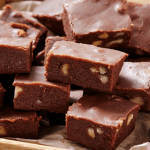 Easy Chocolate and Peppermint Fudge Recipes - Mom Always Finds Out