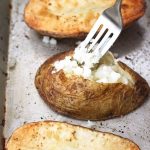 Vegan Loaded Baked Potatoes - Munchyesta