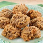 Vegan Oatmeal Cookies – Winey Chef