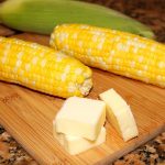 How to Cook Corn on the Cob in the Microwave - Amanology