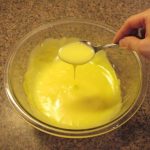 How to Make Hollandaise Sauce