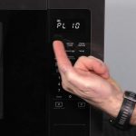 11 Best Microwaves 2021 | Top-Reviewed Microwave Ovens