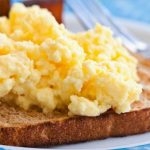 How To Make Creamy Scrambled Eggs - Foodness Gracious
