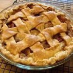 Easy Microwave Apple Pie - The Holderness Family