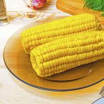 How to Microwave Corn on the Cob in a Plastic Bag