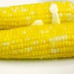 How To Microwave Corn On The Cob (Fast & Easy) - Hungry Huy