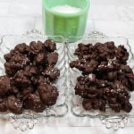 Peanut Clusters (Crockpot or Microwave) - Small Town Woman