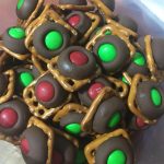 Catherine's Chatter - Waiting for Hannah: Recipe: Pretzels with Hershey  Kisses