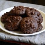 White chocolate chip cookie | 1-Minute Eggless Microwave Cookies -  Traditionally Modern Food