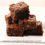 Brownie Recipe in Microwave Oven | Eggless Fudgy Brownies | Cake n Curry