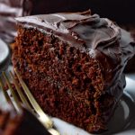 Eggless chocolate strawberry cake - Shellyfoodspot shellyfoodspot