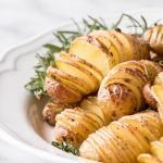 How to cook potatoes in the microwave quickly: recipes
