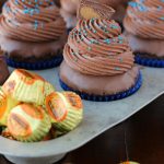 Reese's Pieces Cupcakes w/PB Frosting + Chocolate PB Ganache - When is  Dinner